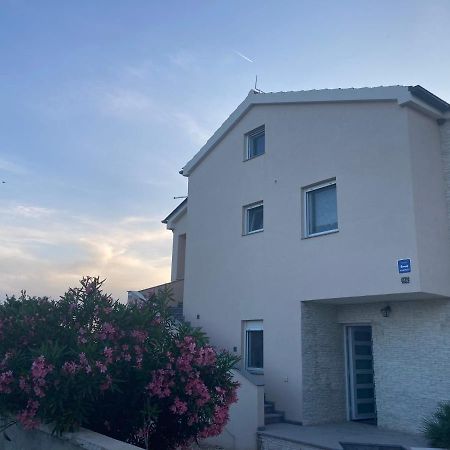 Apartman Hmelina Vrsi Esterno foto