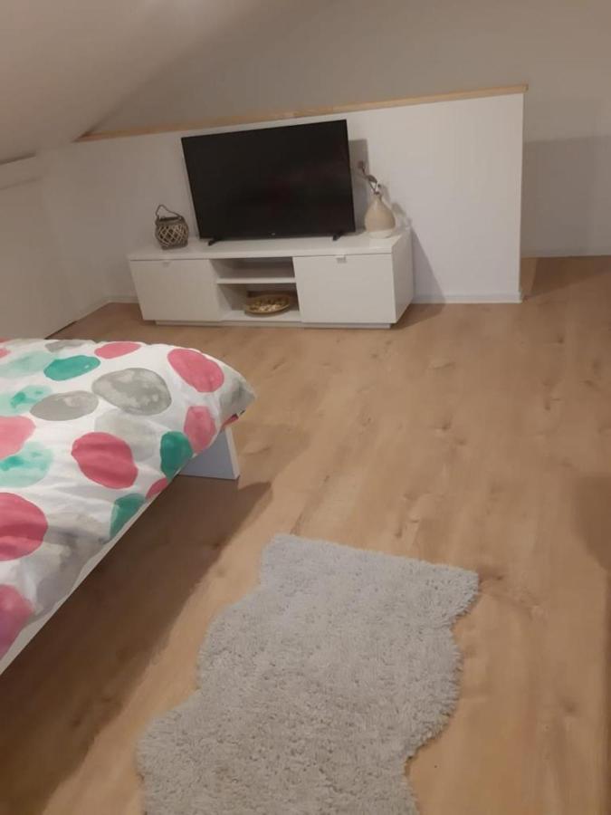 Apartman Hmelina Vrsi Esterno foto
